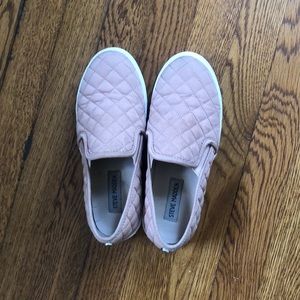 Steve Madden slip ons